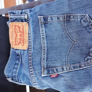 Levi's
